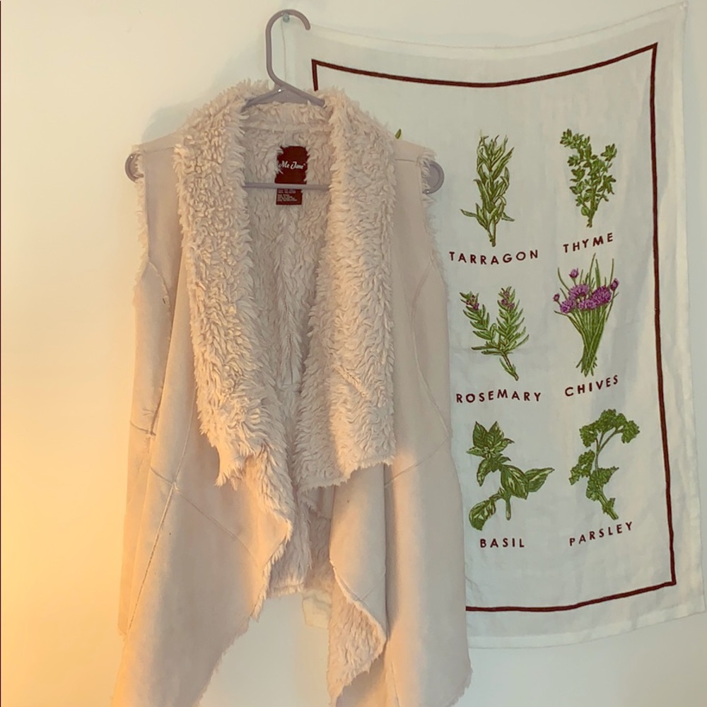 Me Jane faux fur vest